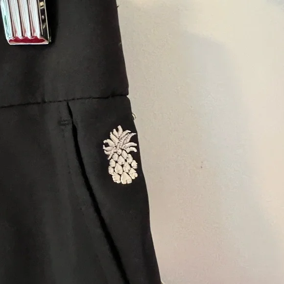 Tommy Bahama Women’s Black Flat Front Shorts - Picture 2 of 8